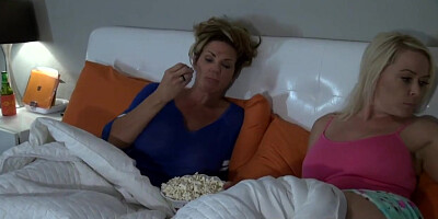 Busty Southern Cougar Deauxma Strap-On Fucks Lesbian Savannah Steele!