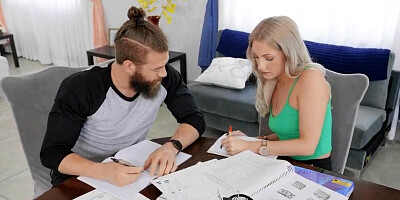 Bootylicious blonde Rachael Cavalli shakes ass while riding hard cock