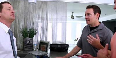 MILFs Masseuses Alexis Fawx And Veronica Avluv Know What To Do With Big Dicks