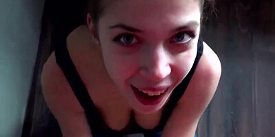 My girlfriend loves sucking my dick in the morning
