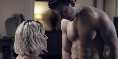 Very Helpful Mom - Kit Mercer