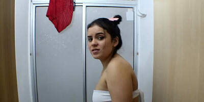 My stepsister loves to fuck with her boyfriend hidden from our parents - porn in Spanish