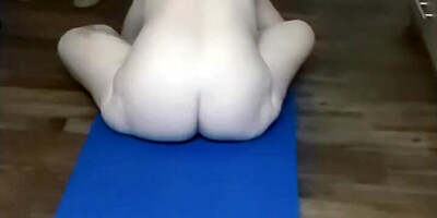 Hot mature Vee Does Naked Yoga!