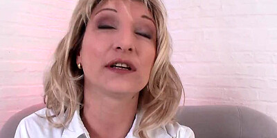 Patty and the Dildo Dragon - Piercey Milf is having fun