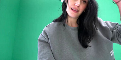 Stepmom explain how to loas virginity while sick