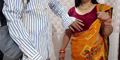 Indian Everbright step mom and step son sex while playing ludo in yellow saree