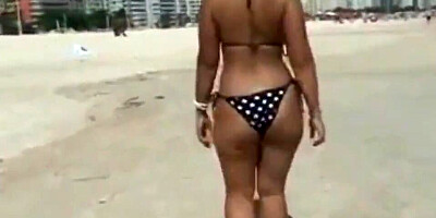 Bootylicious Latina MILF swallows a lot of semen after being fucked