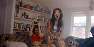 Deeper. Delicious Dress up with Jenna and Ayumi