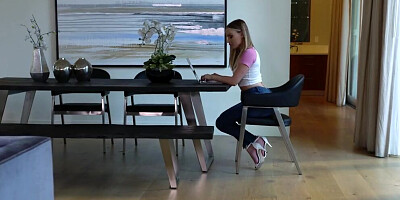 Anna Claire Clouds plays with a BBC in this hot interracial scene