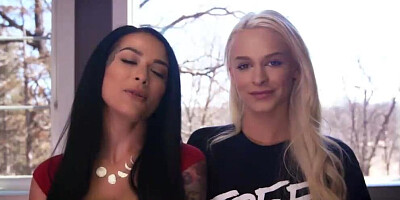 So-ul Sis-ters II - Emma Hix, Katrina Jade