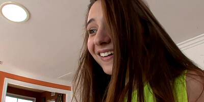 Elektra Rose feeds step dad with her tits