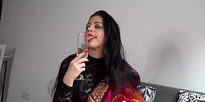Servant fucks his drunk Indian mistress and pees on her