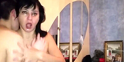 Cock-hungry Russian mom gives her stepson oral pleasure