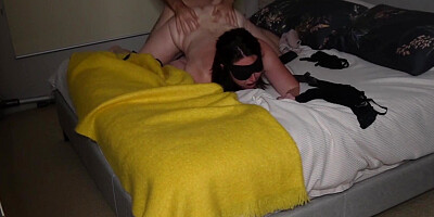 Amateur MILF blindfolded and taken hard doggy by her male escort. Her screams are insane