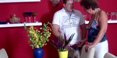 Slutty mature bends and geta shagged by her next door neighbor