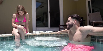 Alexa Kiss My Stepsister Cums Clean