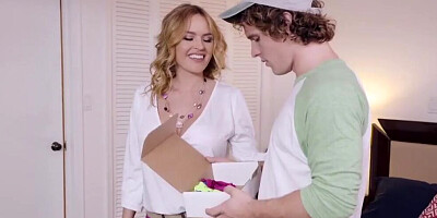 Brazzers - Milf Krissy Lynn fucks her stepson