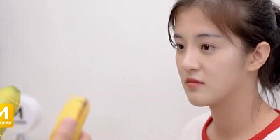 Cute Chinese girl gently licks the cock before taking it up her cunny