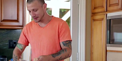 Jaye Summers Manipulated into Blowing Step-Brother