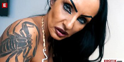 MYSTERIOUS Sidney Dark seduces User Max to FUCK her! (German) WHOLE SCENE → sidney. FREE