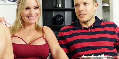 Busty blonde MILF Rachael Cavalli is being fucked in the kitchen