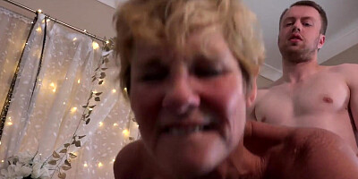 Aunt Judy's XXX - Busty Mature Stepmom Mrs. Molly gets a Facial from her Stepson