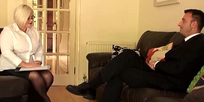 Sub Slut Mature gots totaly destroyed from her Boss