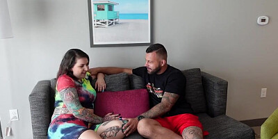 Neveah Rose Fucks Mad Vince in her First Porn Shoot