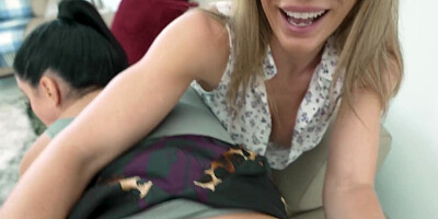 Stuck MILF Sheena Ryder Needs Anal Orgasm to get Unstuck - TabooHeat