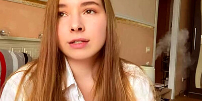 Beautiful girl's pussy throbs and cums