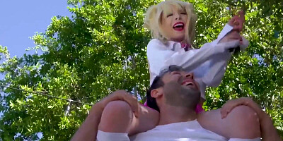 Tiny Sis S1E1: Tiny Scheming Stepsis with Kenzie Reeves