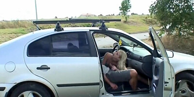 Fucking Outdoor with Stranger
