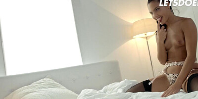 Beautiful Babe Apolonia Lapiedra Passionate Fuck In The Morning With BF - WHITEBOXXX