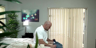 SPYFAM Stepsis Walks In On Stepbro Jerking His Big Dick Off