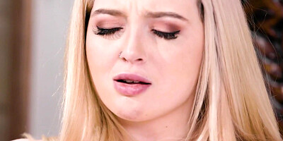 MOMMYSGIRL Sarah Vandella Teaches Stepdaughter Lexi Lore How To Relax