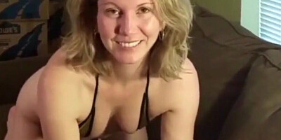 Naughty mature blonde cock-teaser is showing her nice body