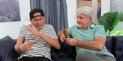 Crazy BF and GF Play Kinky Sex Game – Squirt vs Cum