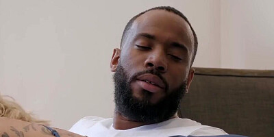 Stunning blonde darling wrapped her lips around a giant black tool before cunny ramming