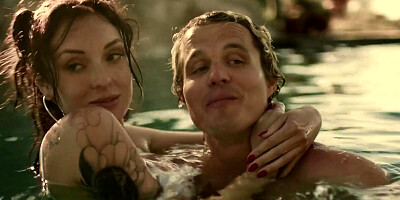 Horny Guy Passionately Buttfucks His Gorgeous Girlfriend Charlotte Sins Near the Pool