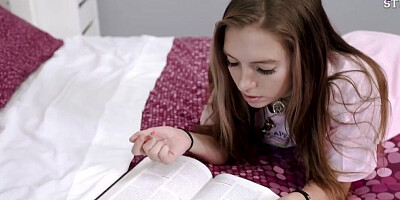 Fucking My Cute Step Daughter While She Studys for a Test - Bailey Base