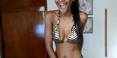 Amateur ebony gal is displaying her big natural curves while masturbating