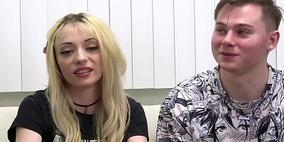 Doctor Julia Robbie Helps Cecelia Taylor & Her Step Brother With Their Hentai Passion - Perv Therapy