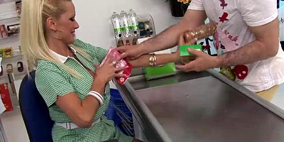 Wendy Star gets her juicy cunt drilled with stranger's hard pecker