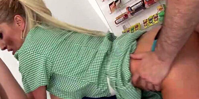 Wendy Star gets her juicy cunt drilled with stranger's hard pecker