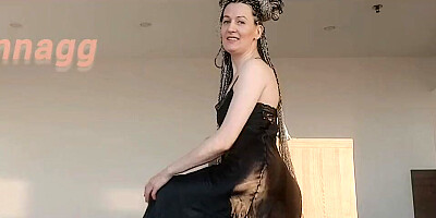 Very hairy MILF GinnaGg erotically showcases hairy armpits and hairy pussy