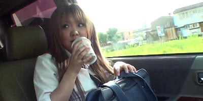 Asian schoolgril is being spanked and fucked in the car