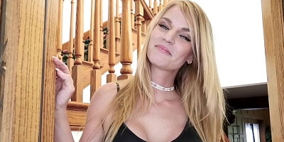 Naughty mom Rachael Cavalli seduces neighbor and goes down on him