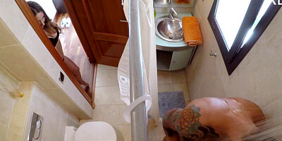 SPYFAM – Stepsister Seduces Big Dick Stepbro In Barcelona