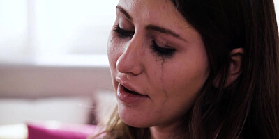 Horny dad is being hard on the cunny of his teen stepdaughter