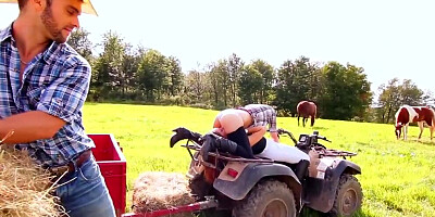 3Way Porn - two HottiesFuck Outdoor on the Farm